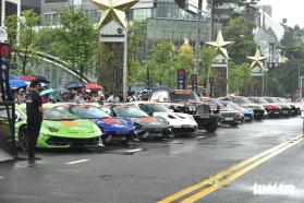 Dàn xe bạc tỉ của Gumball 3000 lăn bánh khỏi Việt Nam, thu hút sự chú ý giới chơi toàn cầu  第1张