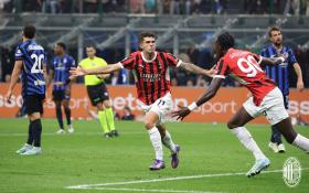 Milan ngắt mạch thua trước Inter 