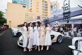 Người đẹp Việt thưởng thức cafe Trung Nguyên Legend tại Gumball 3000