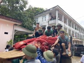  Vụ lũ quét kinh hoàng ở Lào Cai: Nhiều nạn nhân đang được cấp cứu