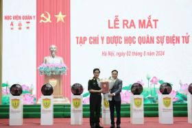  Đẩy mạnh nghiên cứu khoa học về y dược học quân sự 