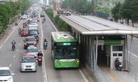  Hết giờ hoạt động, sao không cho xe chạy vào làn BRT? 