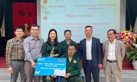  BIDV và báo Tiền Phong thăm, tặng quà Tết thương binh Ninh Bình 