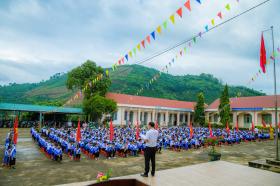 Chênh lệch lương hơn 3 lần giữa giáo viên hợp đồng và biên chế