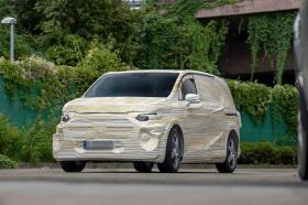 Mercedes-Benz V-Class đời mới lộ diện, ra mắt 2026, chạy hơn 500km/sạc