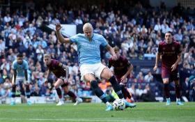  Haaland lập hat-trick trước Ipswich Town, Man City chiếm ngôi đầu Ngoại hạng