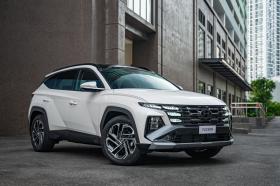 Hyundai Tucson 2024 ra mắt Việt Nam: Giá từ 769 triệu, màn hình cong giống Santa Fe, thêm an toàn