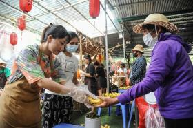 Thầy cô Trường Tiểu học Lê Quý Đôn gieo mầm yêu thương từ những bữa cơm 0 đồng  第31张