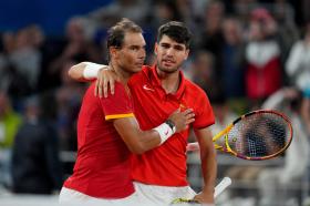 Alcaraz không muốn Nadal giải nghệ sau Davis Cup