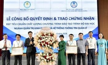  Loại bỏ hoàn toàn K trực tràng ngay trong nội soi, không cần phẫu thuật 