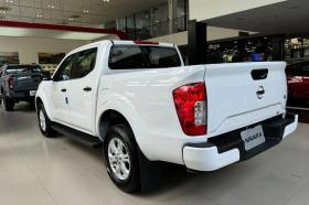 Nissan Navara bản mới về đại lý - Thêm lựa chọn với giá &quot;mềm&quot; hơn Ranger