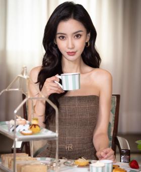  Huỳnh Hiểu Minh đang cứu Angelababy? 