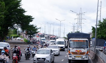  Nhà trường lên tiếng vụ đề Văn bàn về lối sống &apos;phông bạt&apos; của giới trẻ 