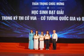 Một trường ở TPHCM có gần 99% học sinh giỏi, lớp 12 giành 100 tỷ học bổng